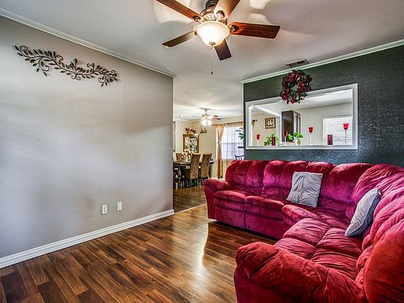 5th image of 914 Edgefield Cir
