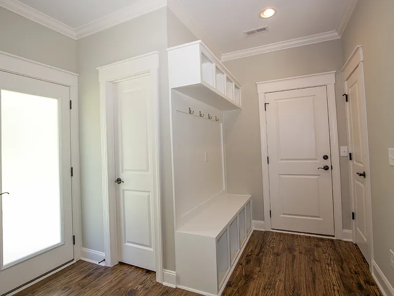 1021 Juniper Lake Rd — Photo 18