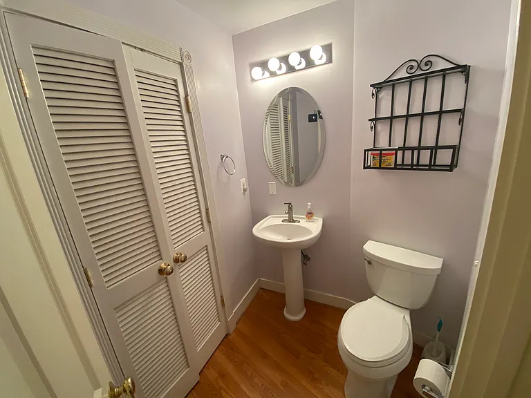619 I St SE #A — Photo 26