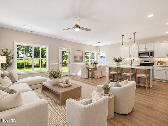 2nd image of 319 Mangrove Court