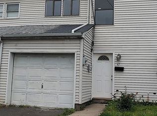 47 Erie St, Elizabeth, NJ 07206