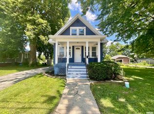 725 Olive St, Galesburg, IL 61401