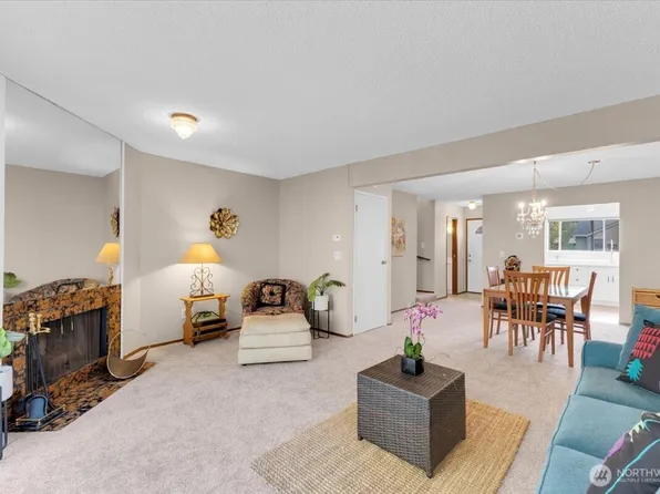 12024 101st Avenue NE #E2, Kirkland, WA 98034