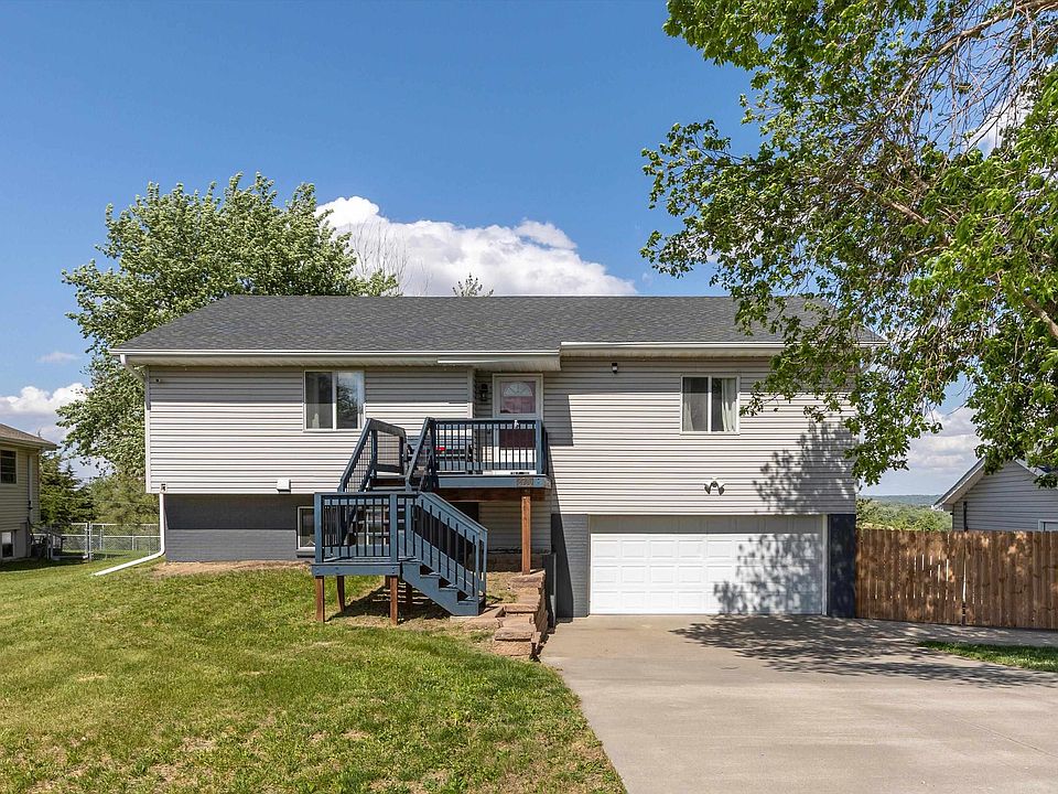 1st image of 2706 Overlook Cir