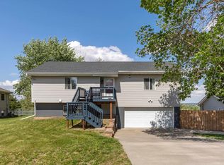2706 Overlook Cir, Plattsmouth, NE 68048