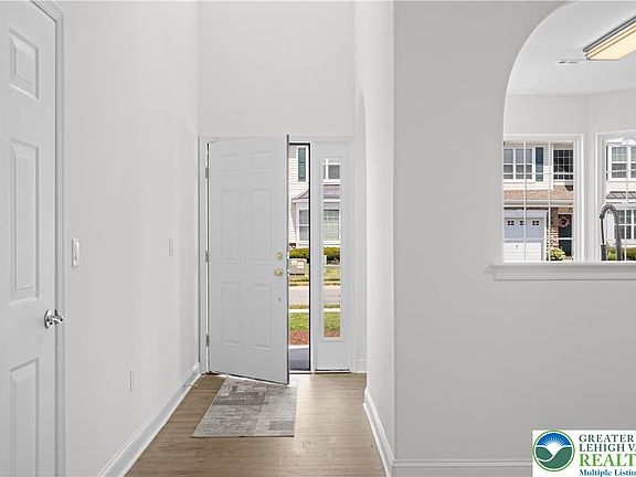 4th image of 517 Harvest Dr