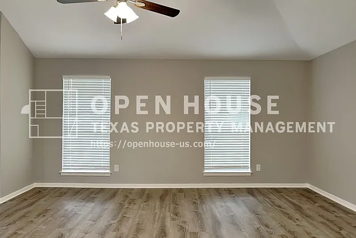 17326 Masonridge Dr — Photo 3