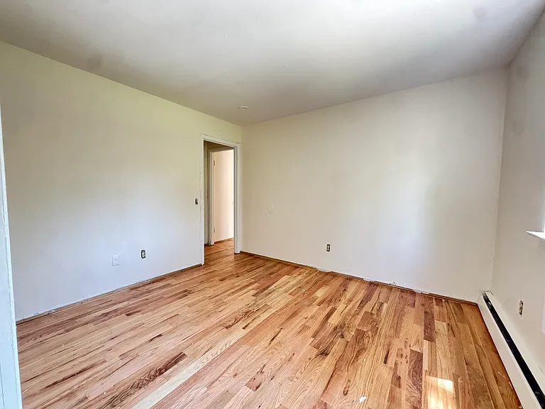 37 Odell Ave #1DD — Photo 6