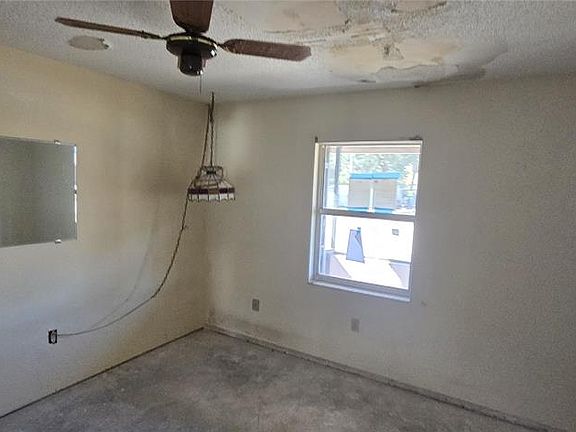 5th image of 2094 CARPETGREEN STREET