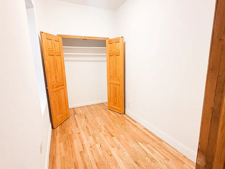 234 Thompson St #7 — Photo 5