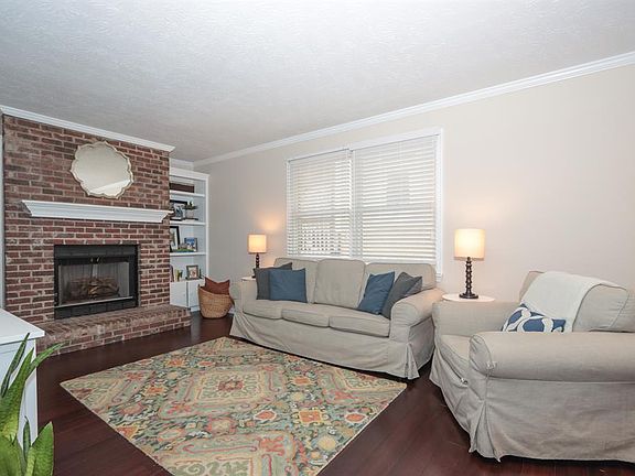 4th image of 3556 Larkspur Ave
