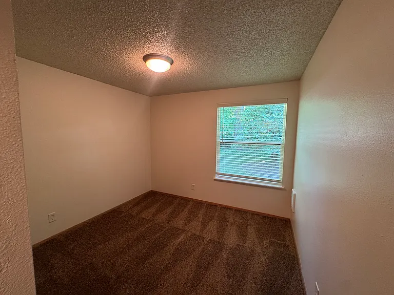Meridian Village — Photo 41
