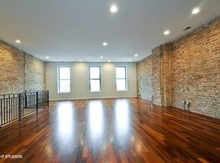 2352 N Clybourn Ave, Chicago, IL 60614