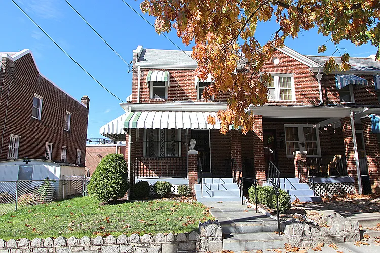 1711 Fort Davis St SE photo 1