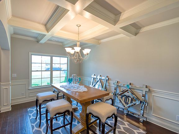 3rd image of 121 Chesire Cove Ln