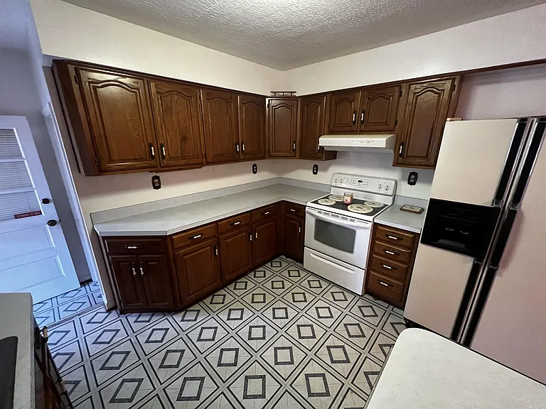 4214 Blossomwood Dr — Photo 15