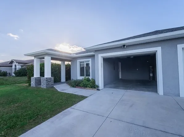 390 Pennfield Ave, Lehigh Acres, FL 33974