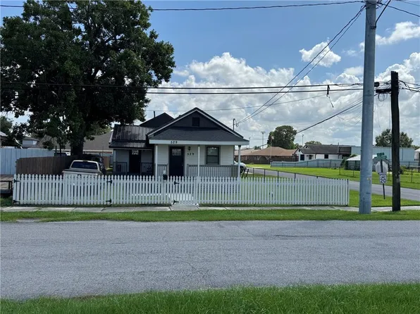 529 Laroussini St, Westwego, LA 70094