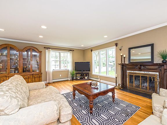 2nd image of 55 Redwood Dr