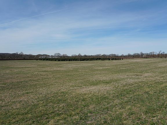 2nd image of 1546 W Harpeth Rd