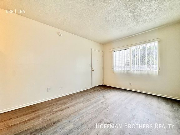3rd image of 1333 Barry Ave #8A