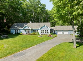 28 Evergreen Dr, Boothbay, ME 04537