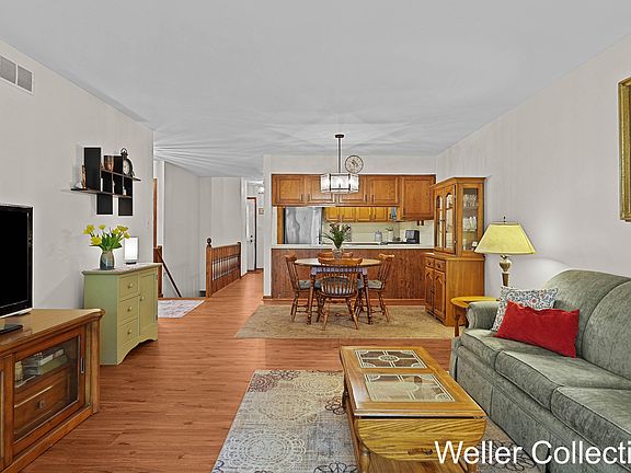 4th image of 2166 Wildfield Dr NE #15