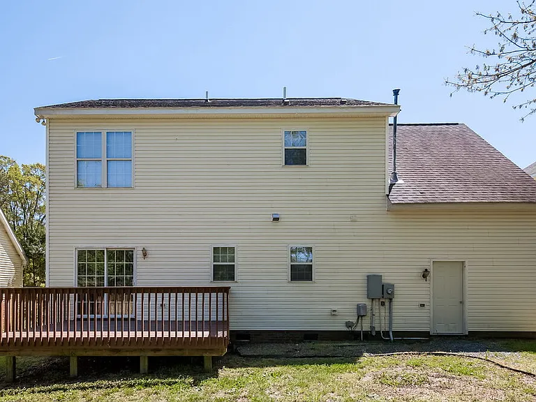 906 Houston Heights Rd — Photo 17