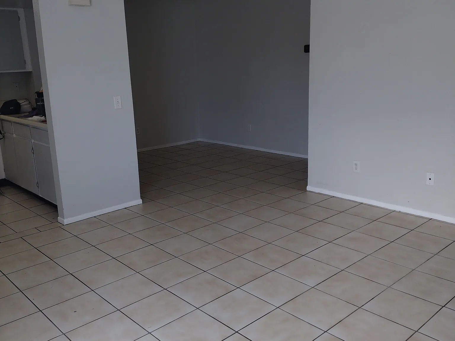 2 bed, 1008 sqft, $1,600 — Photo 2