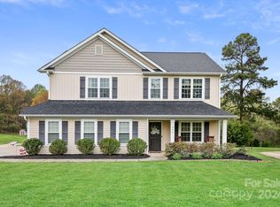 544 Wiggins Rd, Mooresville, NC 28115