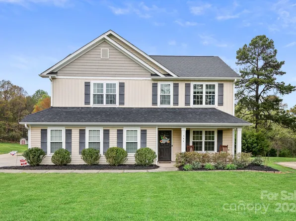544 Wiggins Rd, Mooresville, NC 28115