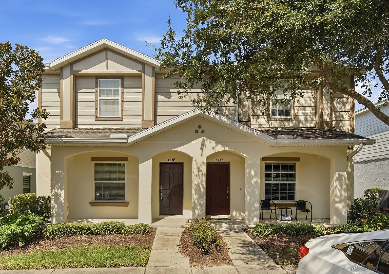 Beautiful 2-Bedroom Townhome in Gated Magnolia Park Water Included — Photo 2