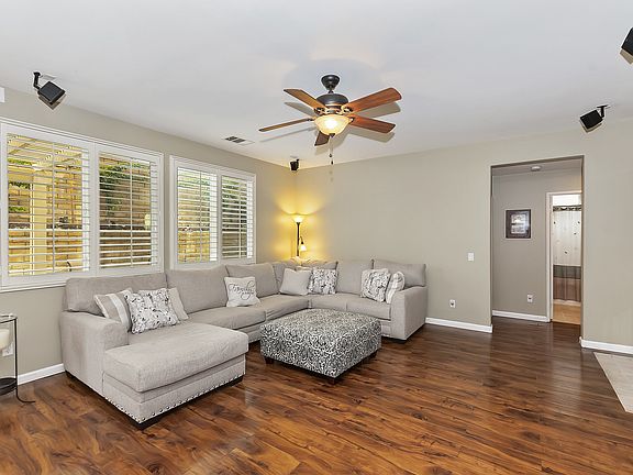 4th image of 10375 La Donia Ln