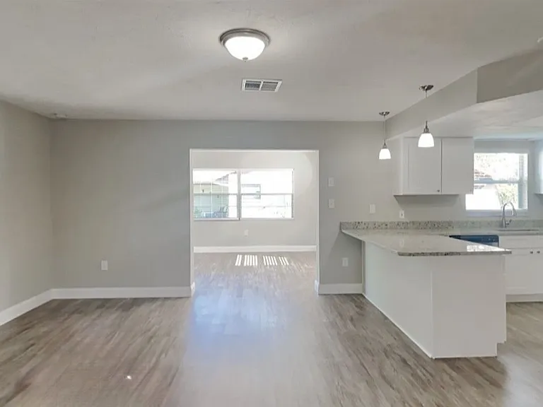 9005 Glen Moor Ln — Photo 7