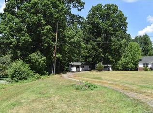 105 Fairmont Rd, Candler, NC 28715