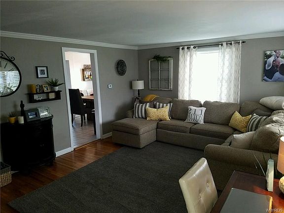 4th image of 211 Dalton Dr