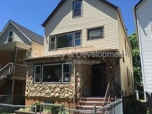 8336 S Kingston Ave #1, Chicago, IL 60617