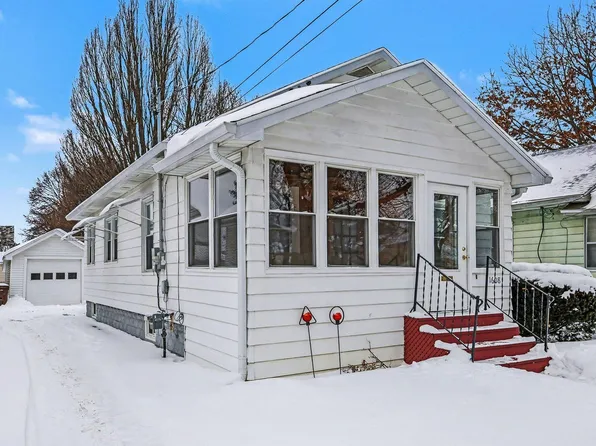 1608 Maguire St, Jackson, MI 49202