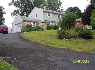 1004 Welsh Rd, Huntingdon Valley, PA 19006