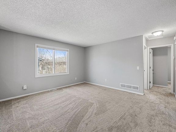 4th image of 4422 Cinnamon Ridge Trl