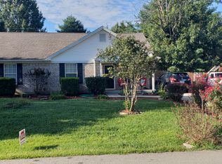 337 Green Fields Ln, Frankfort, KY 40601