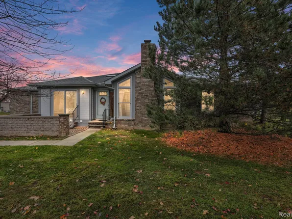 14595 Smoke Tree Ct, Shelby Township, MI 48315