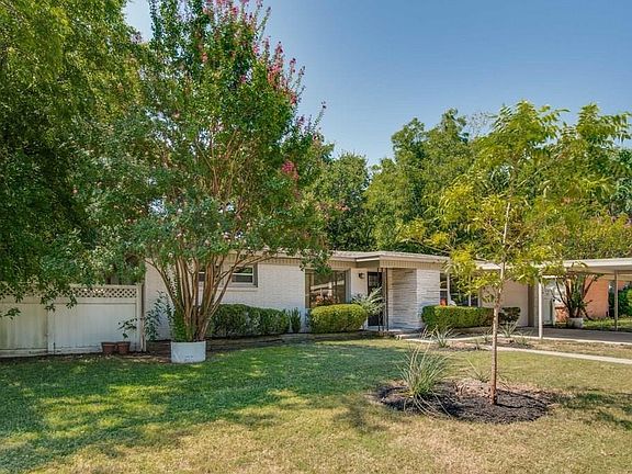 2nd image of 5705 N Wells Cir