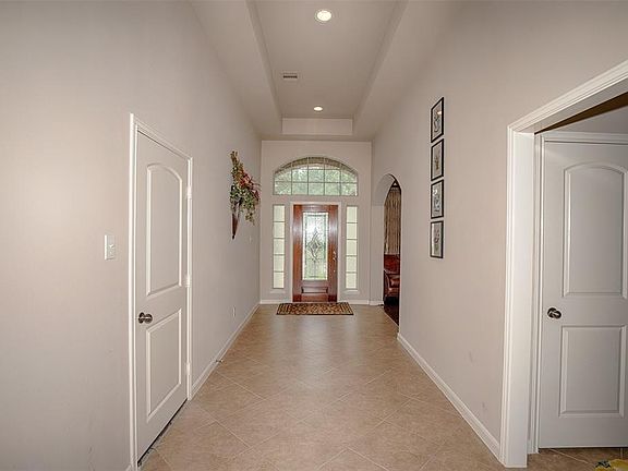 3rd image of 2807 Waterfall Cove Court