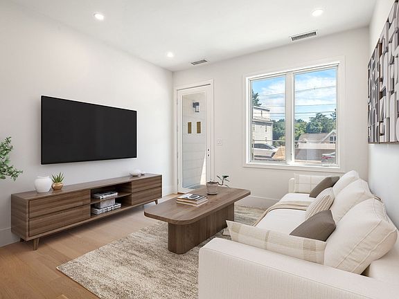 5th image of 50 Jackson St #104