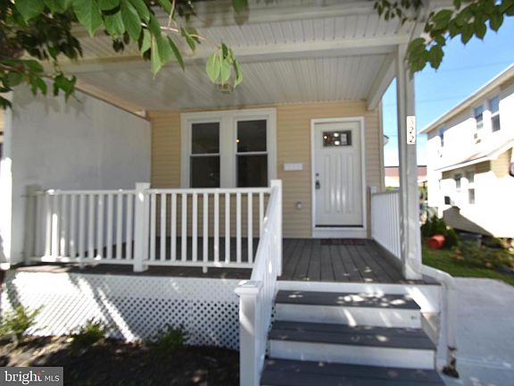 2nd image of 322 N Llanwellyn Ave
