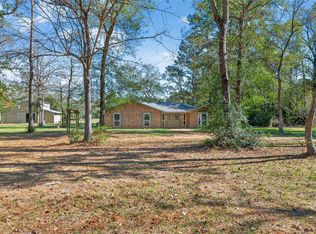 8498 Pine Shadows Rd, Cleveland, TX 77328