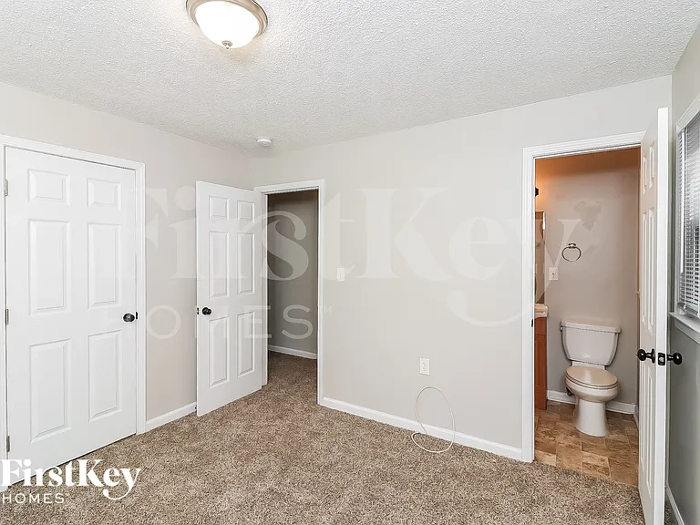 4007 Wells Cir — Photo 10