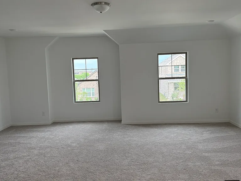 768 Waterhouse Lake Dr — Photo 10