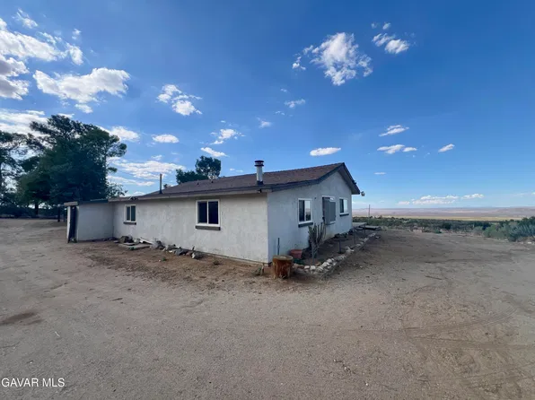 20754 1/2 Fort Tejon Rd, Llano, CA 93544